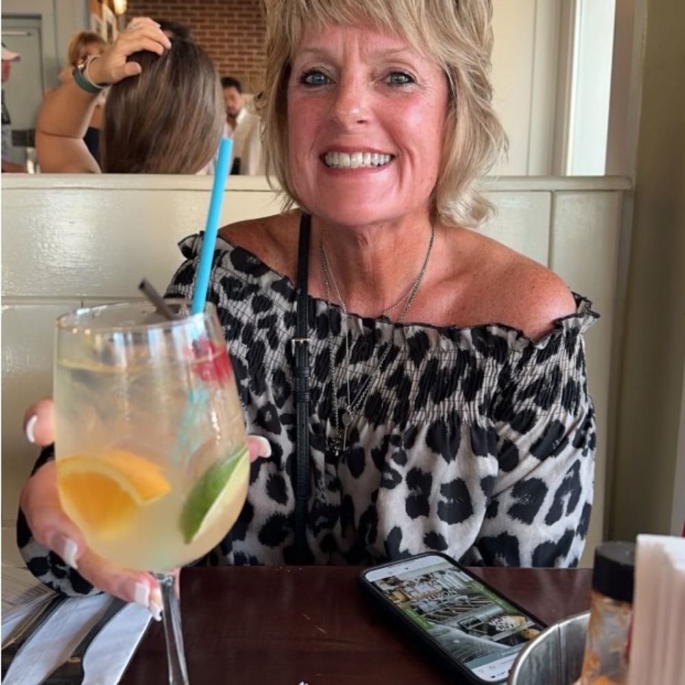 Meet your Posher, Stefani